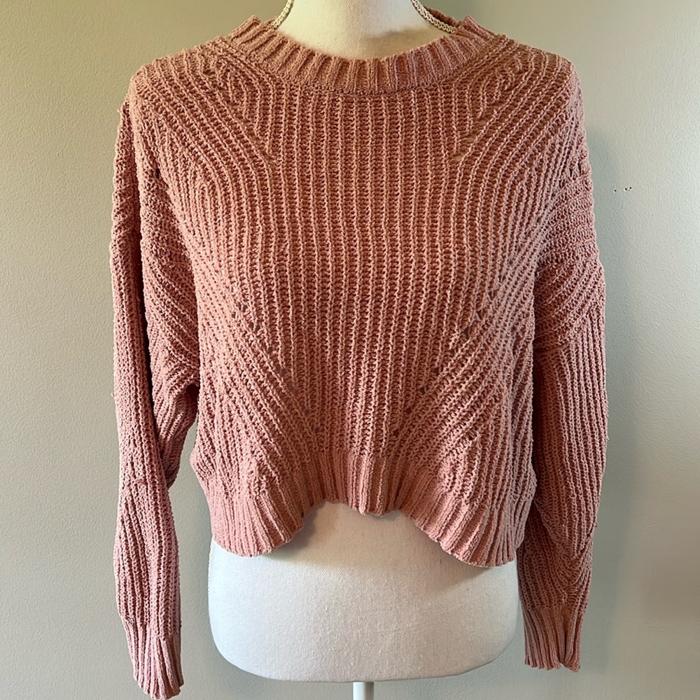 Dusty pink box-cut loose knit AE sweater XS